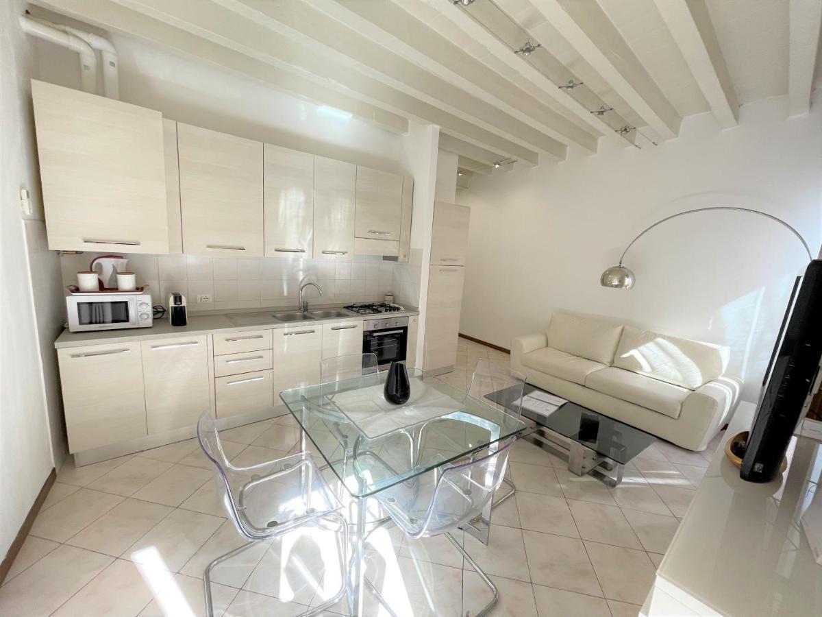 DesenzanoLoft Le Petit Bijou Desenzano Desenzano del Garda Buitenkant foto